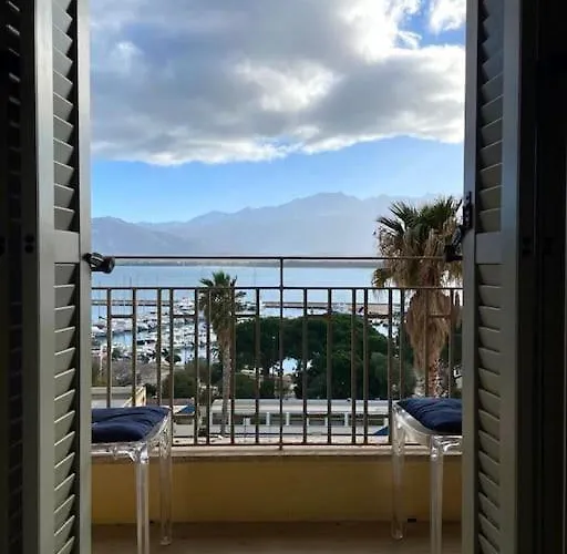 Superbe Vue - Terrasse Et Parking * Calvi (Corsica)